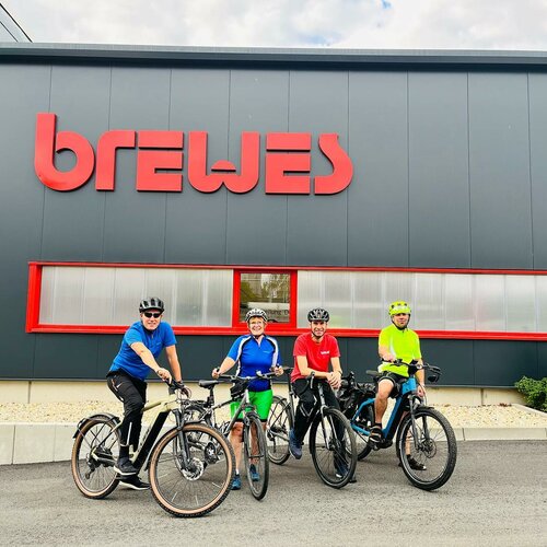 ++ Brewes Radl-Team ++

Unser Radl-Team Claudia, Stephan, Stefan und Hans-Peter haben erfolgreich an der AOK-Aktion "mit...